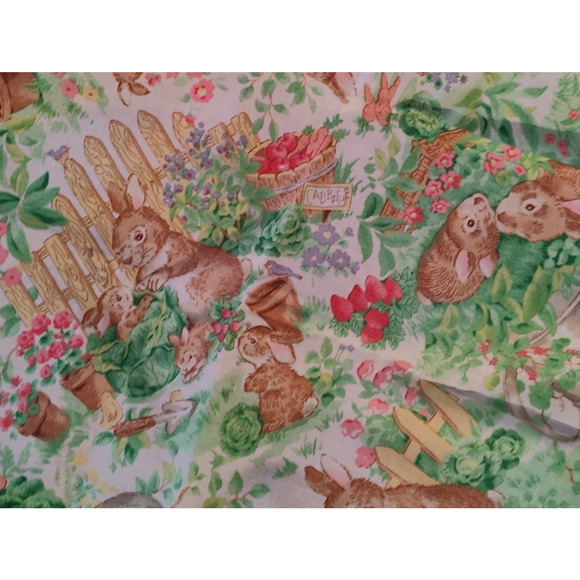 3-3 yard 90's Easter Print Crafting Fabric 9 yards total - Picture 5 of 6